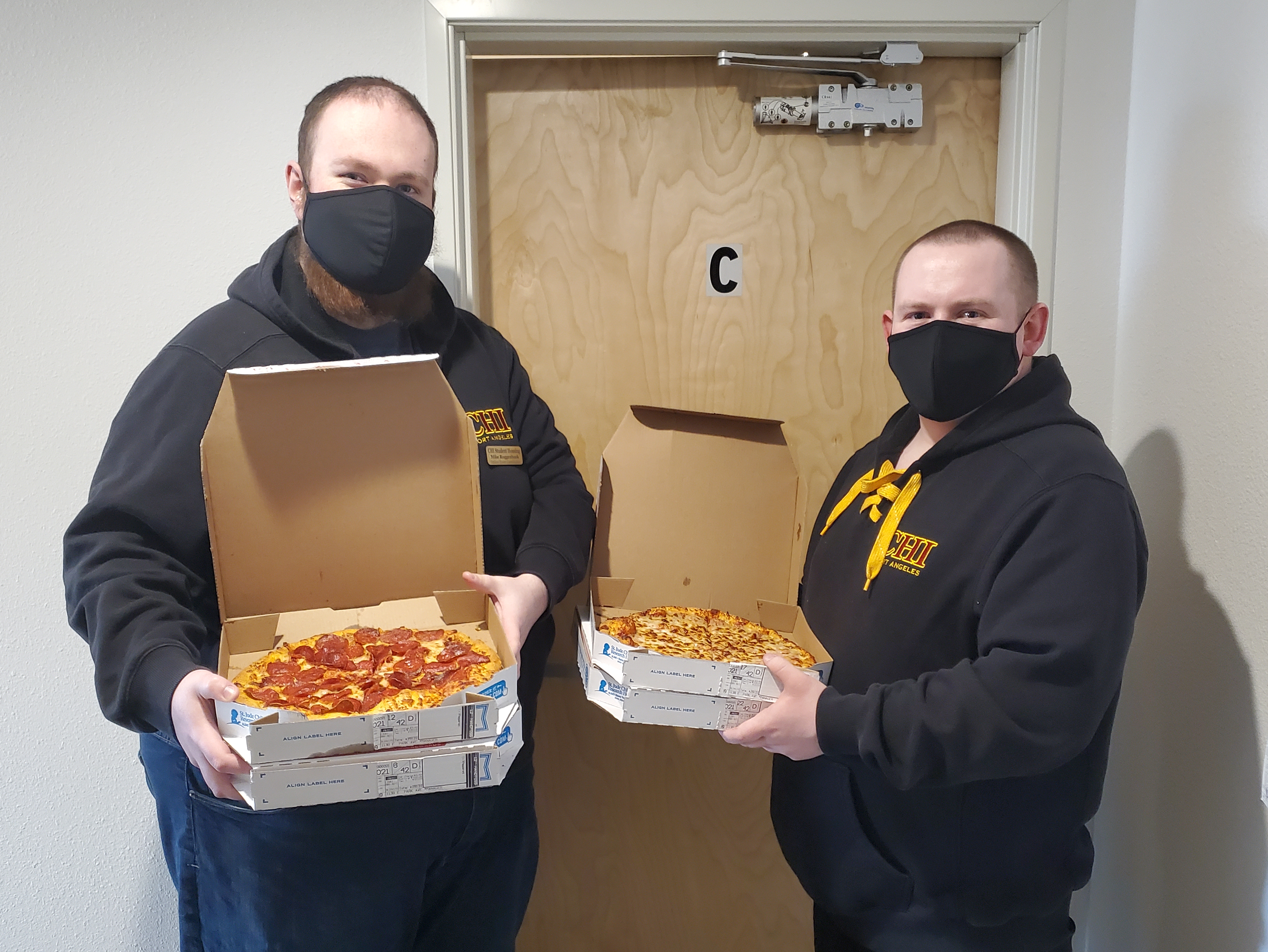 COVID safe pizza delivery